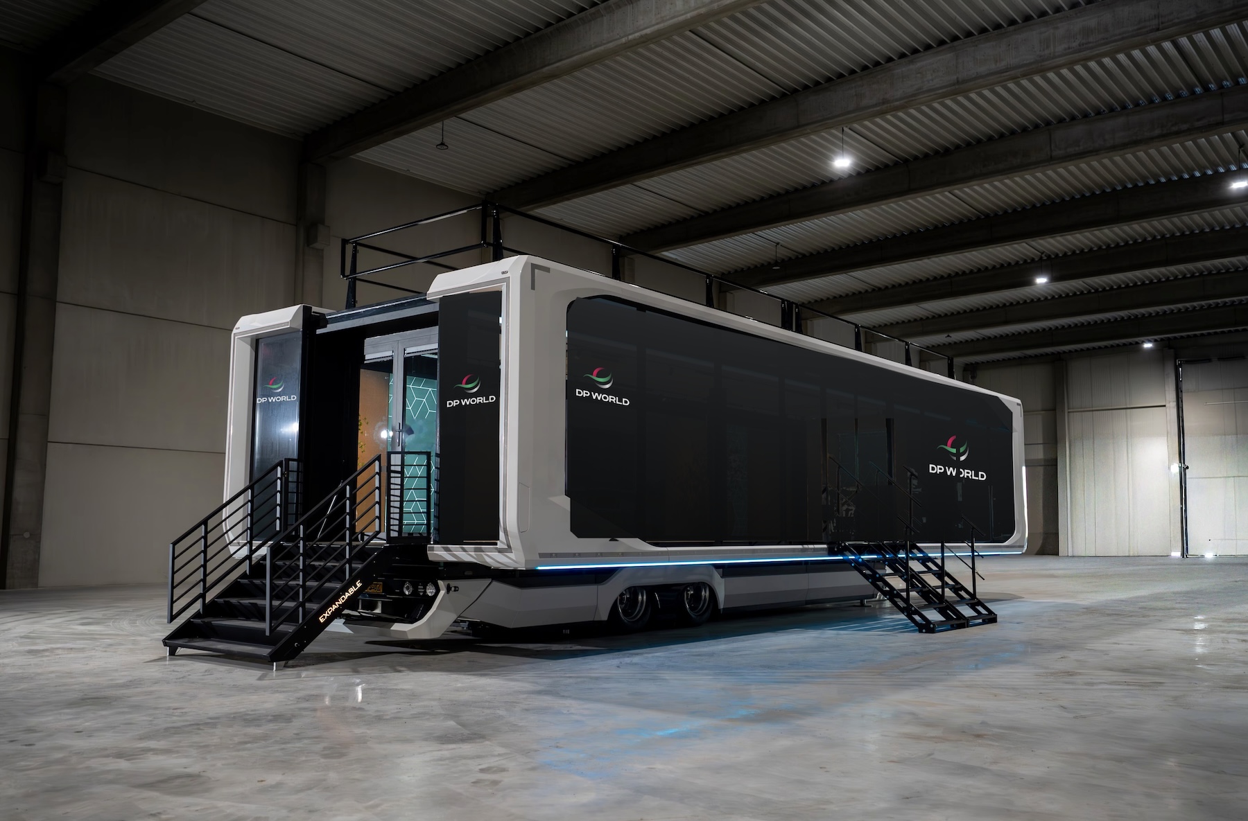 DP World trailer